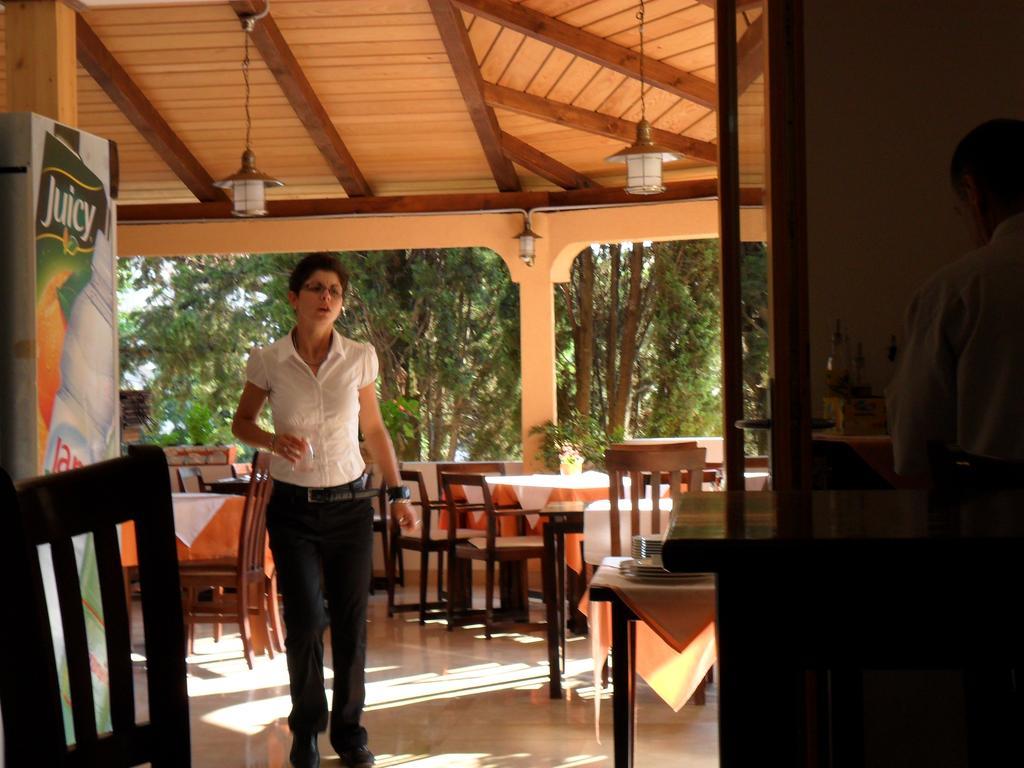 Novalja Guesthouse Economy Rooms 外观 照片