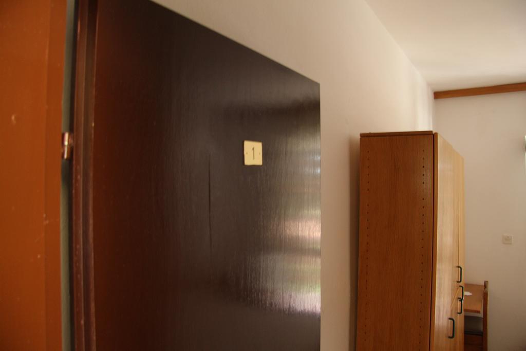 Novalja Guesthouse Economy Rooms 外观 照片